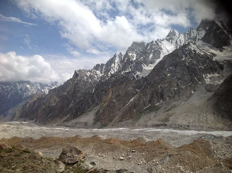 The Famous Glaciers in Pakistan – Karakorum Expeditions